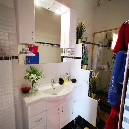 Margareta Apartmanhaz 터폴차